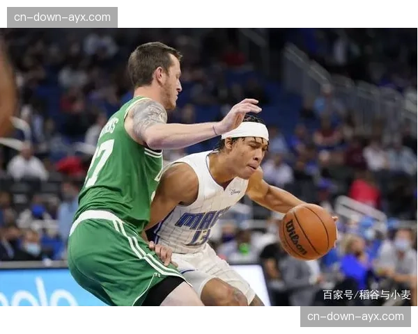 鹈鹕与麦戈文斯新签三年合同，双向合同球员获正式保障